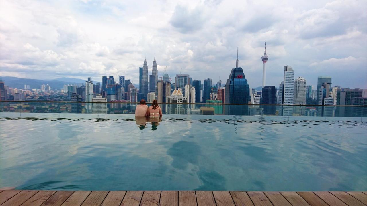 Regalia Suites Infinity Pool Куала-Лумпур Екстер'єр фото