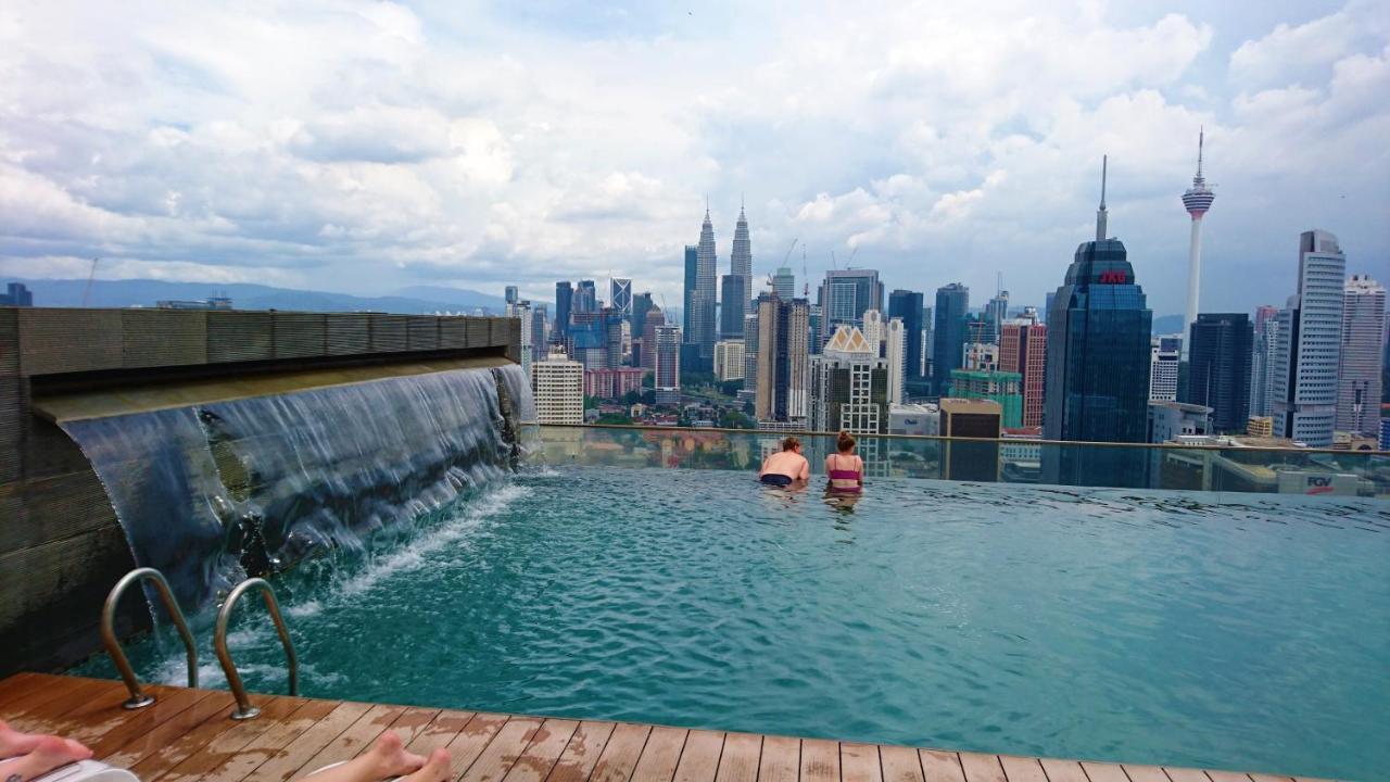 Regalia Suites Infinity Pool Куала-Лумпур Екстер'єр фото
